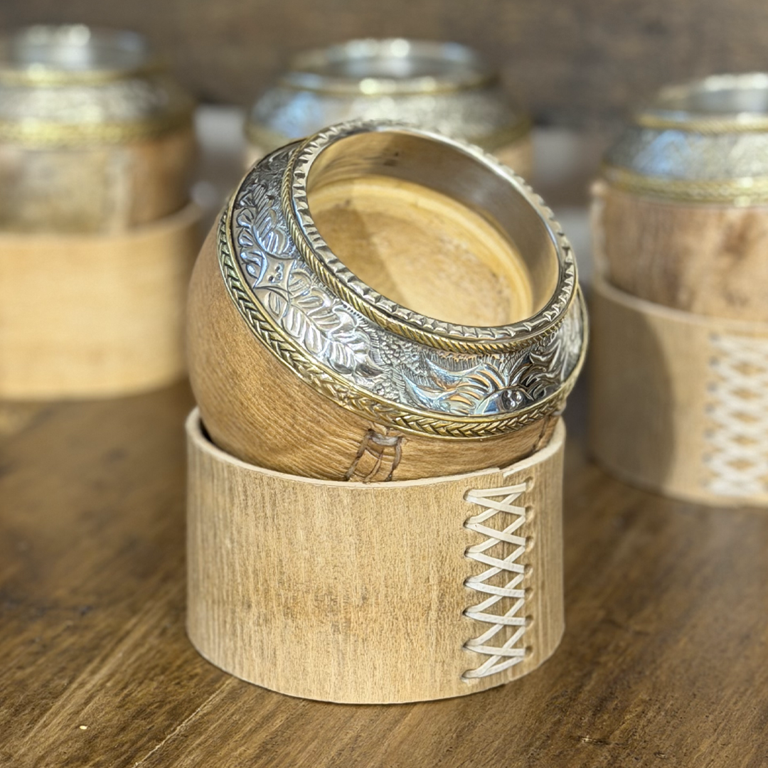 Mate Torpedo Imperial (Calabaza y cuero crudo) - Virola Alpaca Cincelada